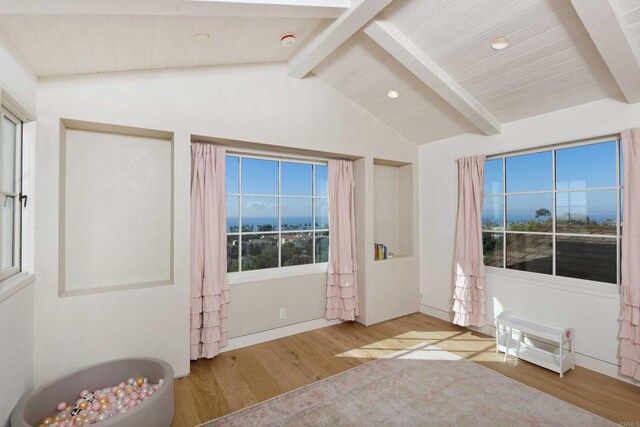 6260 Waverly Ave, La Jolla, CA 92037 - spare room with wood finished floors, a smoke detector, and recessed lighting