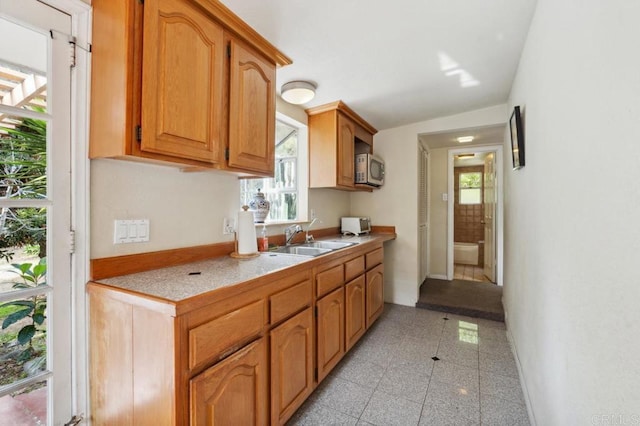 kitchen featuring sink