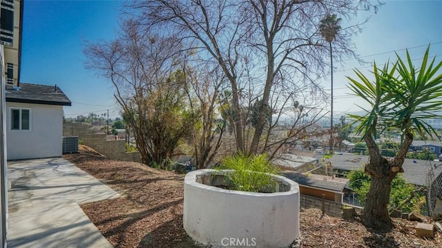 view of yard featuring cooling unit