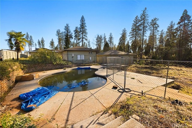 Listing photo 3 for 6350 Harold Ln, Paradise CA 95969