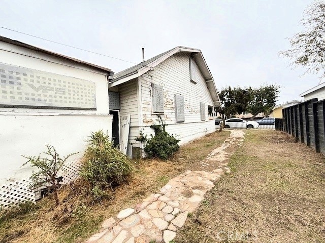 view of property exterior