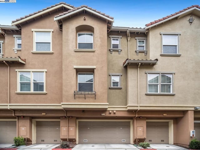 view of townhome / multi-family property