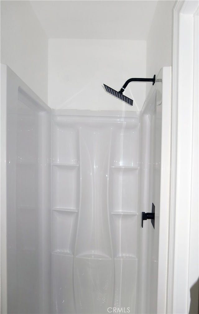 details featuring walk in shower