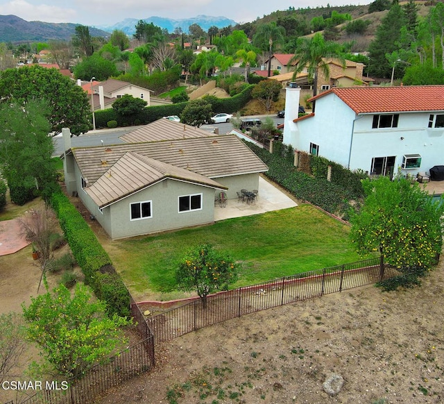 bird's eye view featuring a mountain view