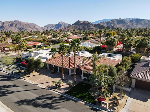 bird's eye view featuring a mountain view