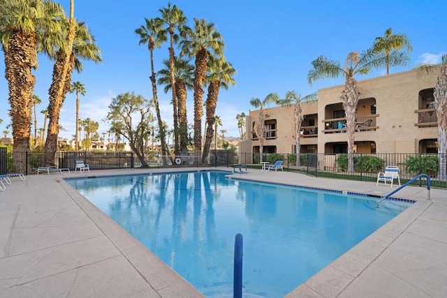 view of swimming pool