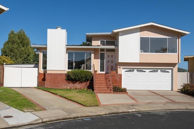 view of front of house with a garage