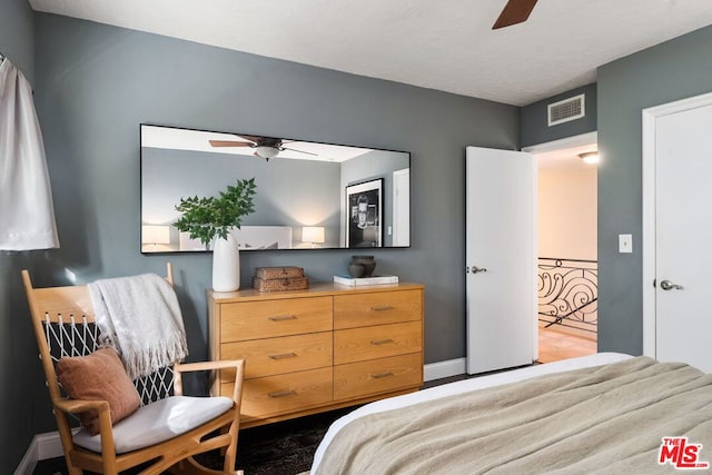 bedroom featuring ceiling fan