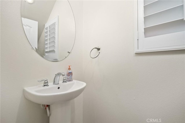 bathroom with sink