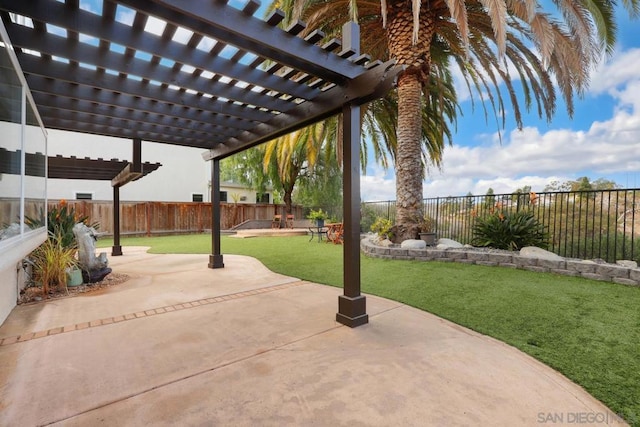 view of patio featuring a pergola