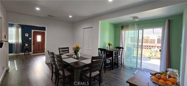 dining area featuring recessed lighting, visible vents, dark wood finished floors, and baseboards