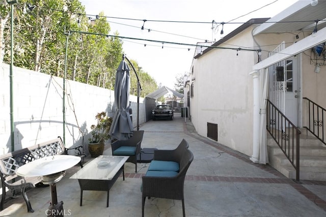 view of patio / terrace featuring an outdoor hangout area