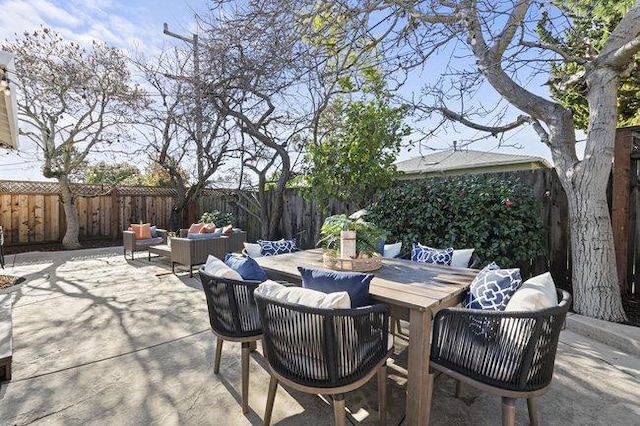 view of patio featuring outdoor lounge area