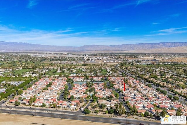 bird's eye view with a mountain view