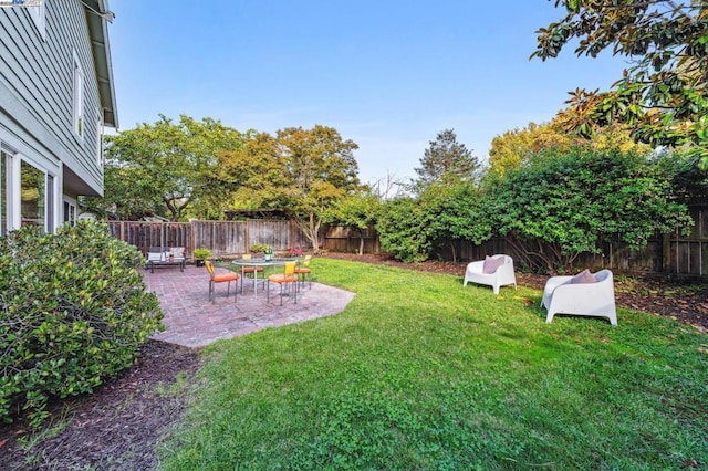 view of yard with a patio area