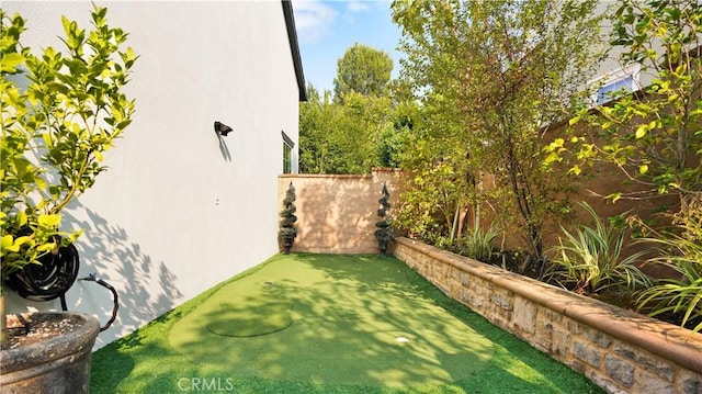 19 Basilica Pl, Ladera Ranch, CA 92694 - view of yard featuring an area to practice putting