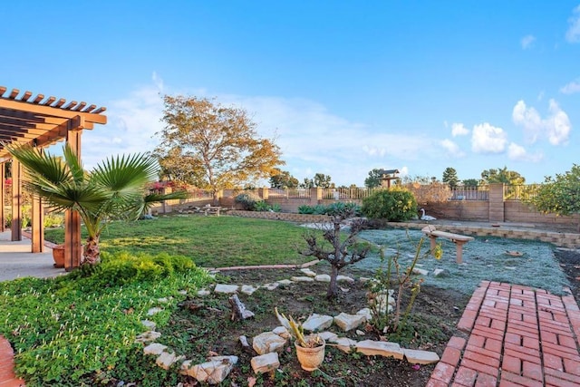 view of yard with a pergola