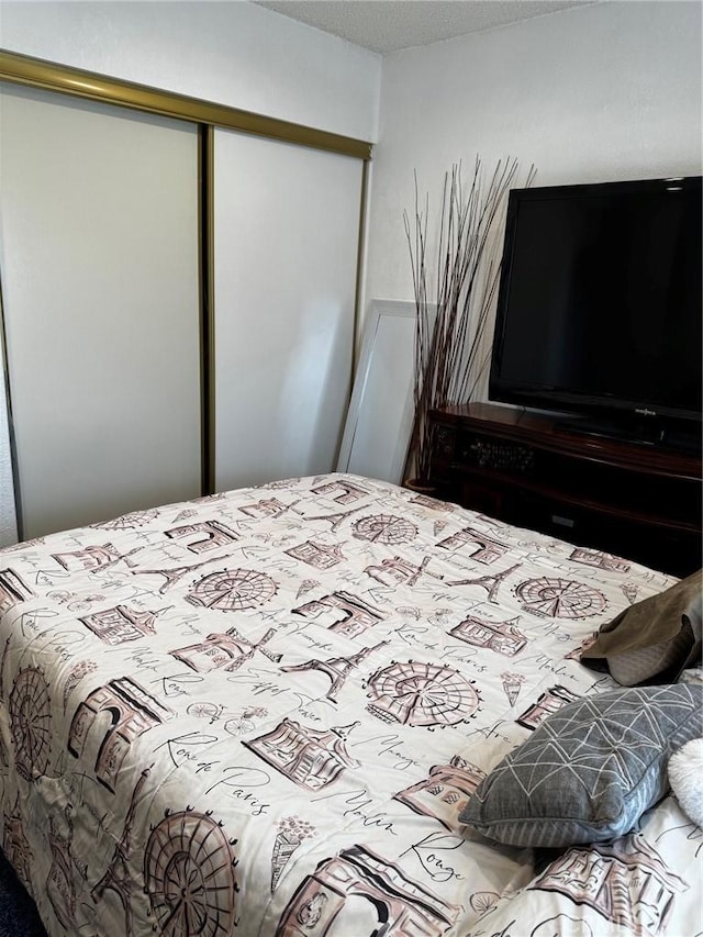 3319 Kellie Ave, Rosamond, CA 93560 - bedroom with a closet