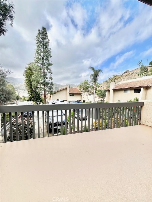 64 Avalon Terrace Rd, Avalon, CA 90704 - exterior space with a balcony