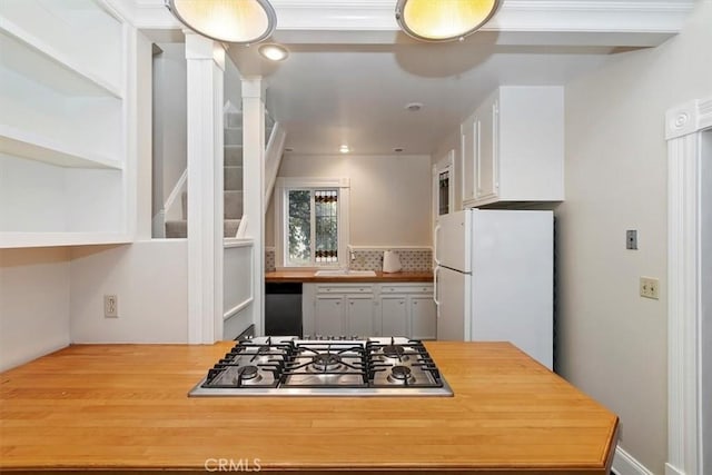 kitchen featuring stainless steel appliances and sink