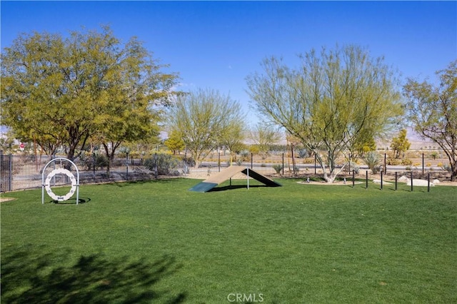 3712 Ambassador Dr, Palm Springs, CA 92262 - surrounding community with a dog friendly area