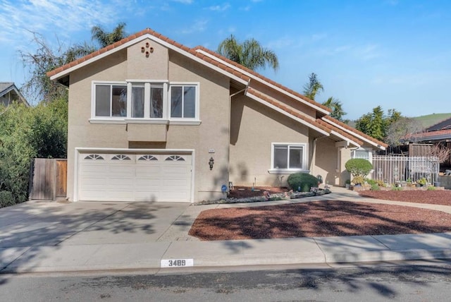 view of front facade featuring a garage