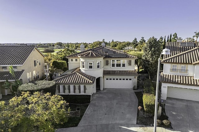 view of front facade with a garage