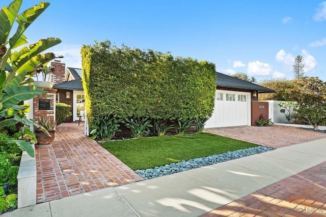 view of front of house with a garage