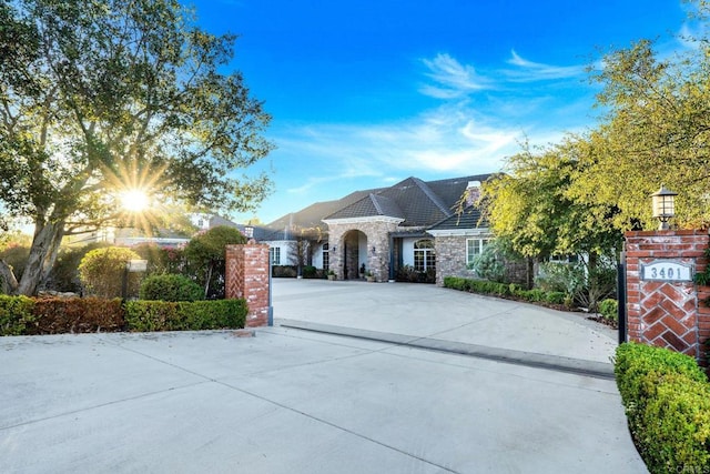 view of front of property