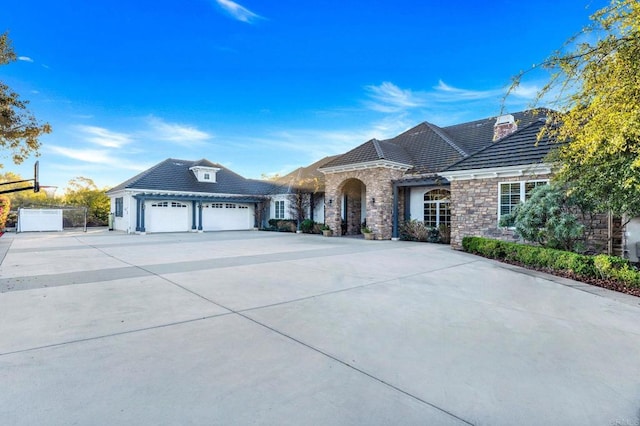 view of front facade with a garage