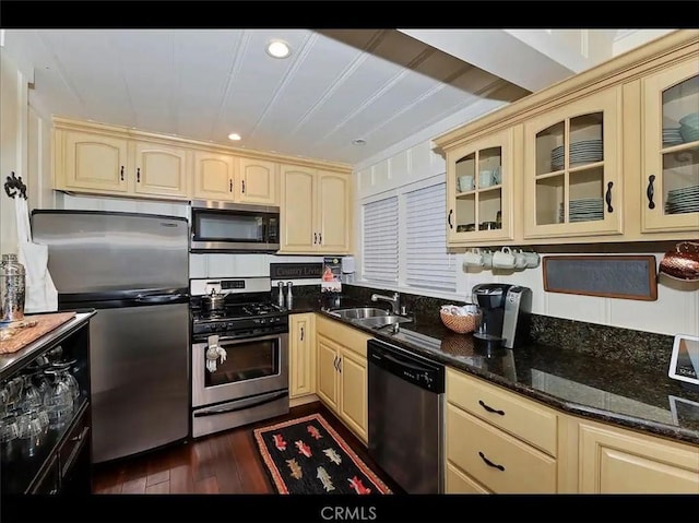 855 Lake Dr, Lake Arrowhead, CA 92352 - kitchen with stainless steel appliances, a sink, cream cabinetry, and recessed lighting