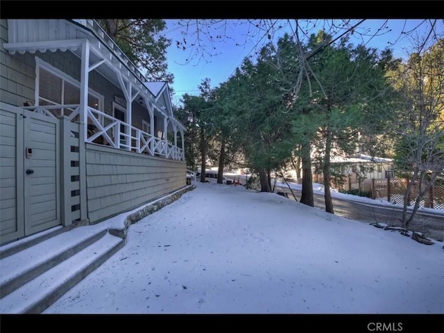 855 Lake Dr, Lake Arrowhead, CA 92352 - view of yard