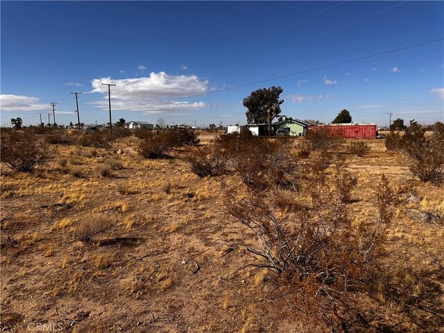 7625 Luna Rd, Phelan, CA 92371 - photo 13