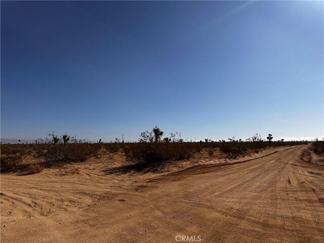 7625 Luna Rd, Phelan, CA 92371 - photo 18