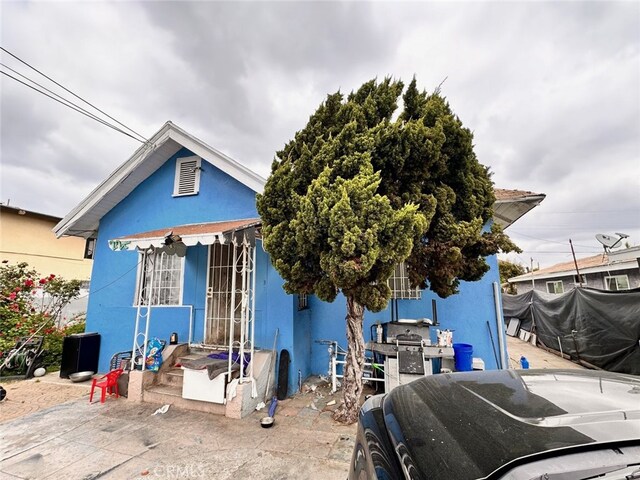 227 W 47th St, Los Angeles, CA 90037 - view of front facade