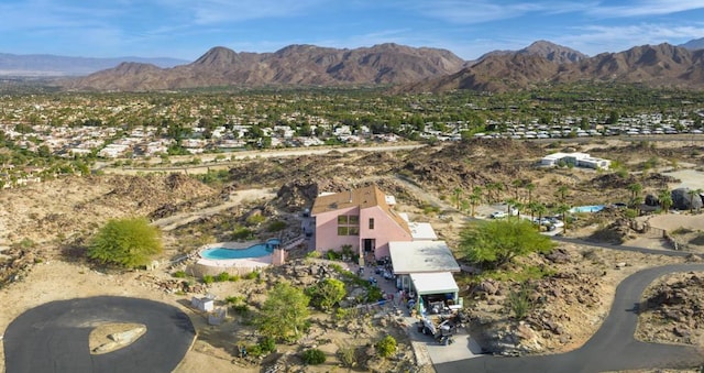 bird's eye view featuring a mountain view