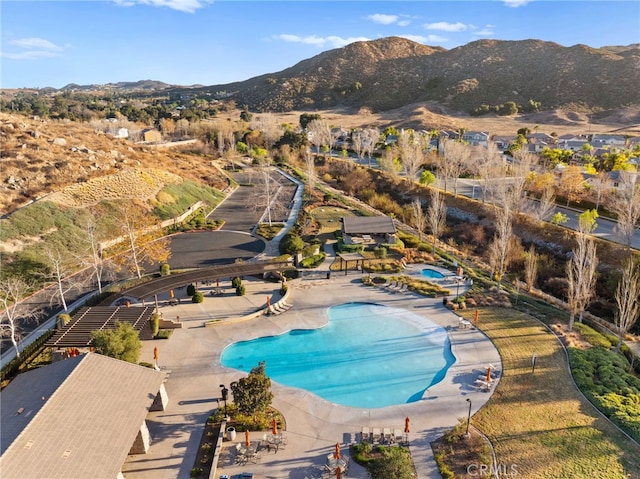 view of pool featuring a mountain view