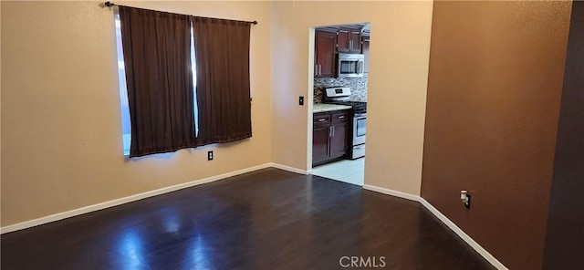 empty room featuring light hardwood / wood-style flooring