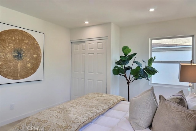 bedroom featuring a closet