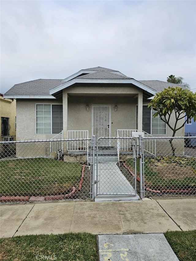 view of front of home with a front yard