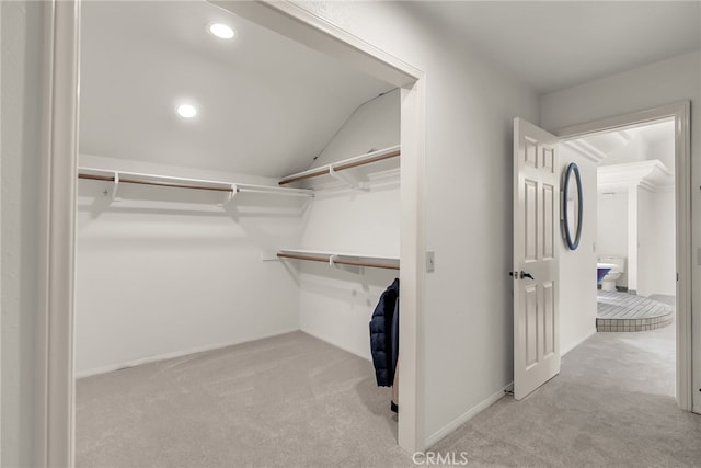 2572 Sunset Dr, Riverside, CA 92506 - walk in closet featuring light carpet