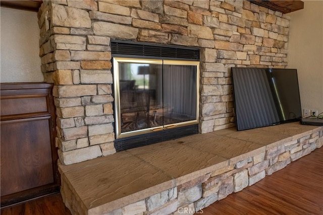 interior details with wood finished floors