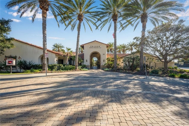 view of mediterranean / spanish-style house