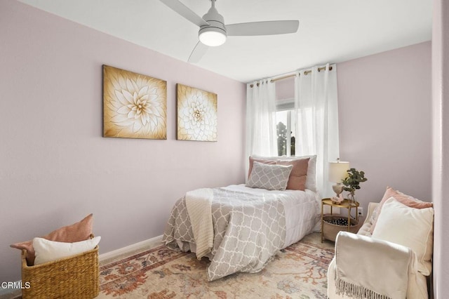 bedroom with ceiling fan