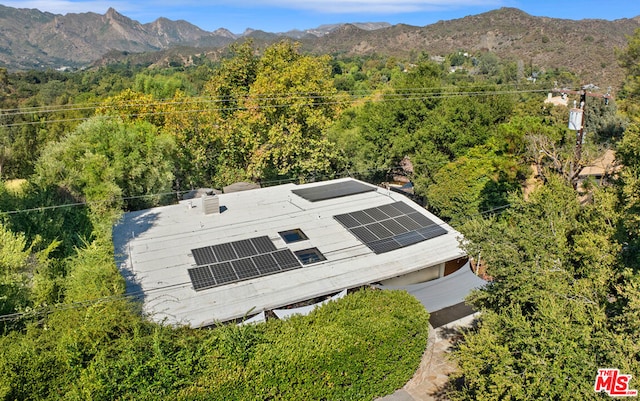 bird's eye view featuring a mountain view