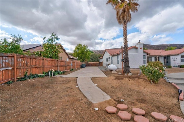 view of yard featuring a patio