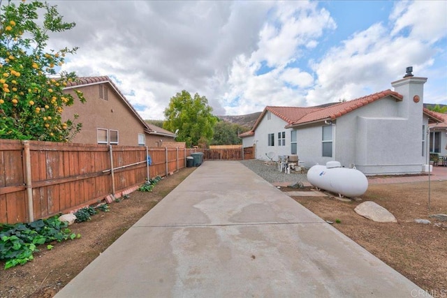 view of yard with a patio area