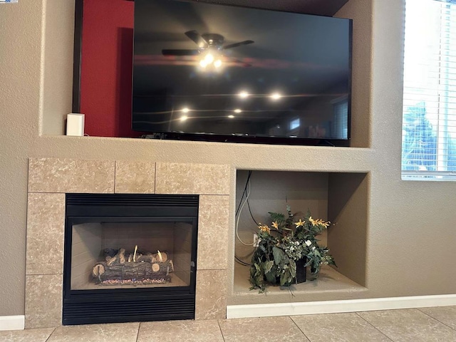 room details featuring a fireplace