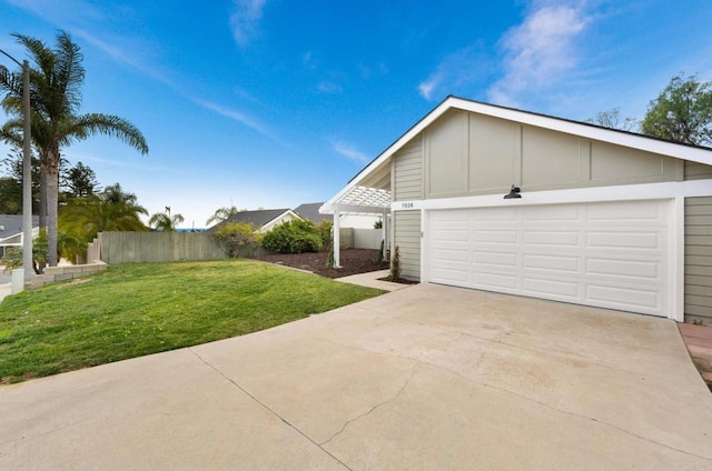 exterior space featuring a lawn