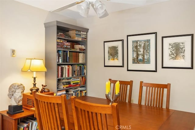 office area with ceiling fan